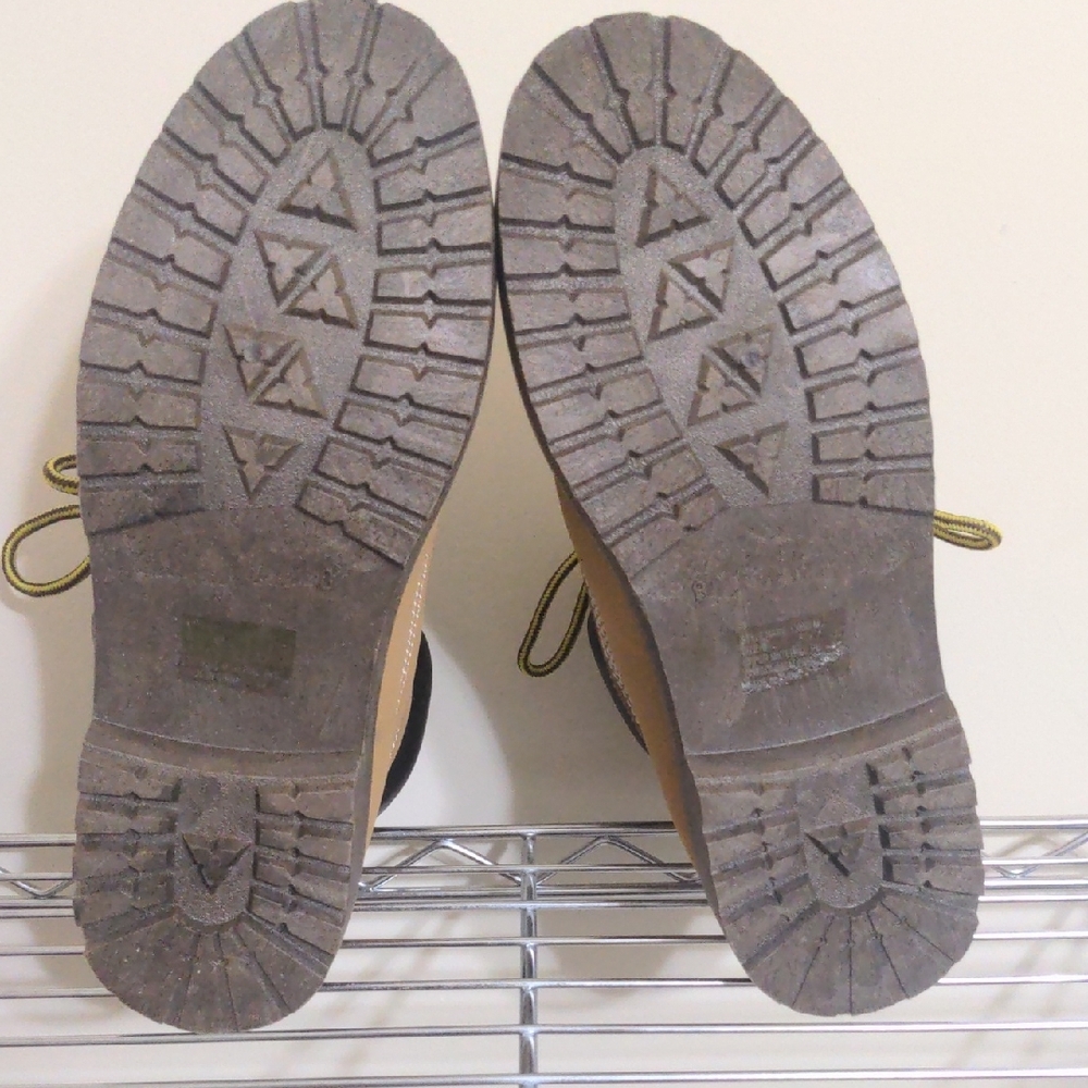 Tan Women's Winter Boots - Picture 3 of 6